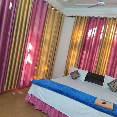 Winsome Guest House Noida Exterior foto