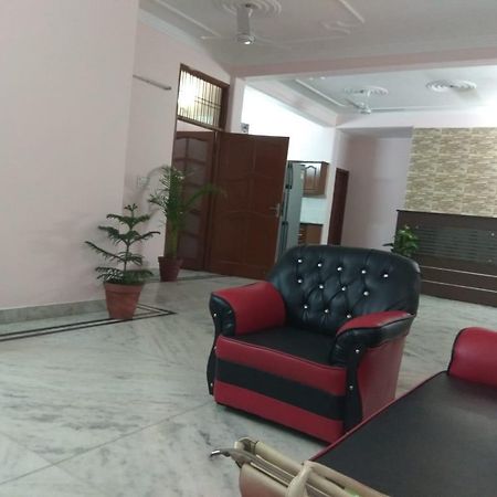 Winsome Guest House Noida Exterior foto