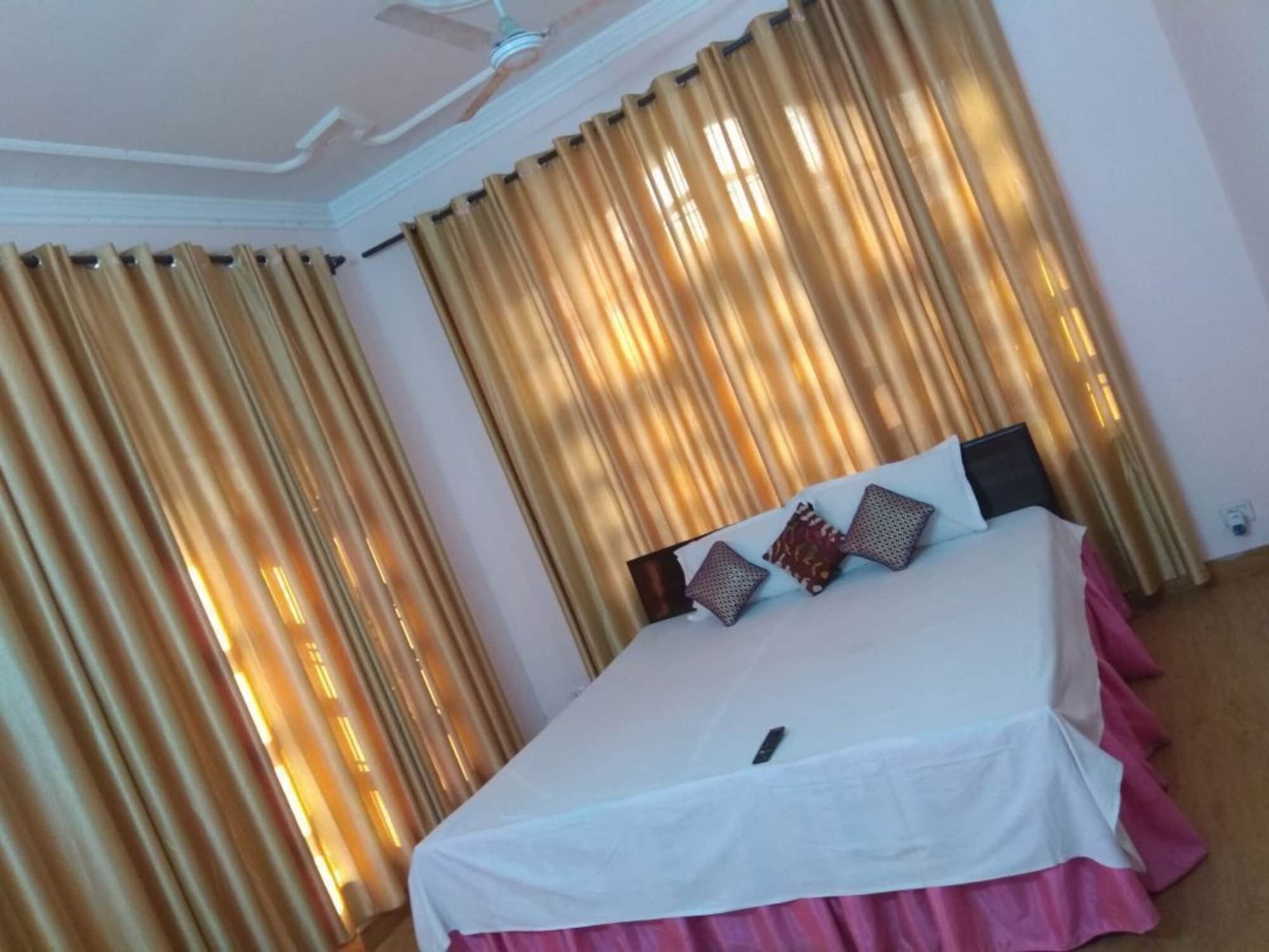 Winsome Guest House Noida Exterior foto
